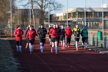 Bild 12 - Frauen SG Holstein Sued - SV Gruenweiss-Siebenbaeumen : Ergebnis: 0:2